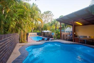 هتل Best Western Plus Quarterdecks Retreat