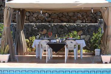 Hotel Rural La Correa Del Almendro & Bubble Experience   Adults Only