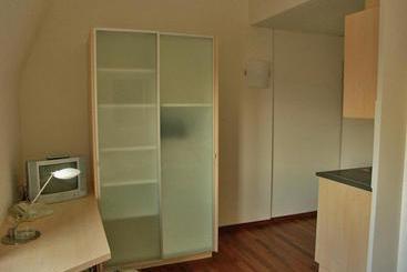 Accademia Apartments