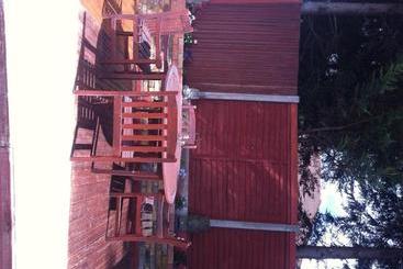 مسافرخانه Aberdeen Guest House