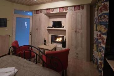 هتل Alexandros Guesthouse