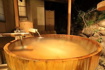 בית מלון כפרי Kinugawaonsen Hananoyado Matsuya