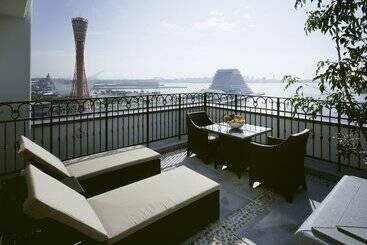 هتل La Suite Kobe Harborland