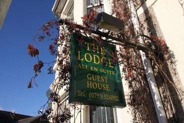בית מלון כפרי The Lodge