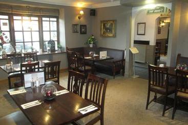 پانسیون Laird And Dog Inn