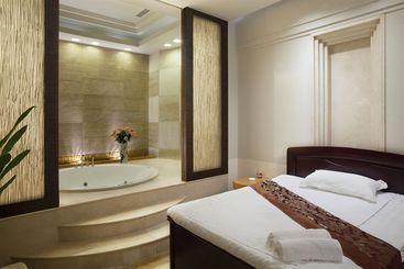 هتل Crowne Plaza Dandong