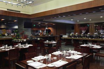 هتل Crowne Plaza Dandong