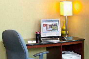 هتل Residence Inn By Marriott Moncton