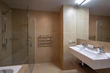 هتل Highview Apartments