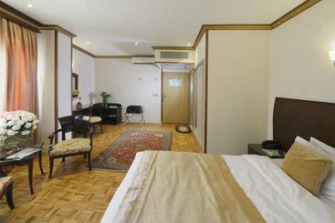 Ferdowsi International Grand Hotel