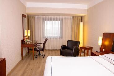 هتل Anemon Grand Eskisehir