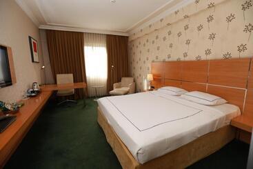 Anemon Grand Manisa Otel