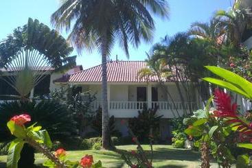 هتل Playa Laguna