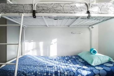 Online Hostel