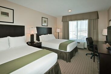 Holiday Inn Express Hotel & Suites Grants   Milan By Ihg