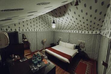 בית מלון כפרי Olde Bangalore Resort And Wellness Center