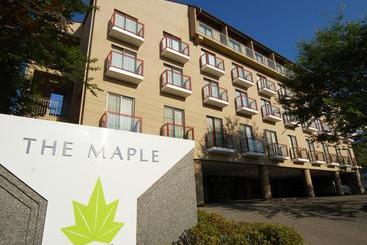 هتل Maple Arima