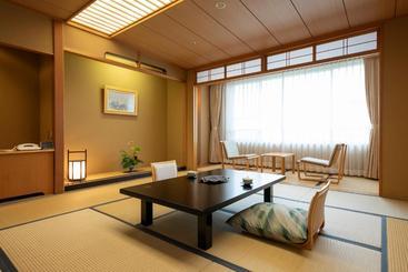هتل Hot Spring Minamida Spa  Apple Land
