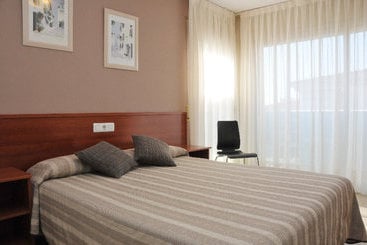 هتل Calafell Platja Mar