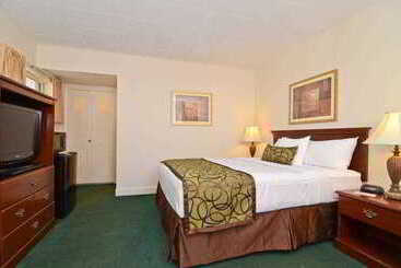 ホテル Red Roof Inn & Suites Hazleton