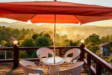 هتل Hill Top Villa