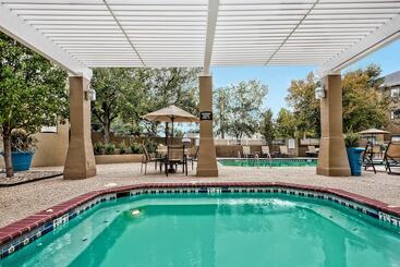 فندق Staybridge Suites Lubbock   University Area, An Ihg