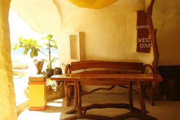 هتل Boracay West Cove