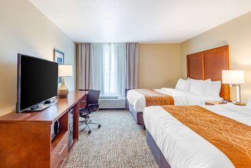 Отель Comfort Inn Dekalb  Adjacent The University