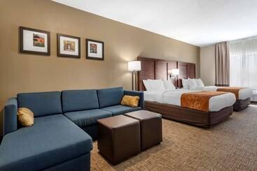 فندق Comfort Suites Auburn Near I69