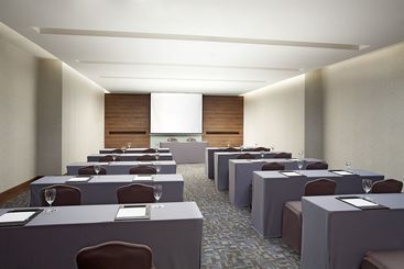 هتل Four Points By Sheraton Sandakan