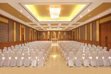 فندق Orchha Palace And Convention Centre