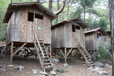 هتل SabanTreeHouses