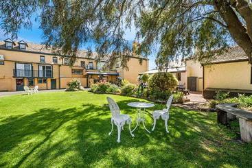 هتل Seacombe House Motor Inn Port Fairy