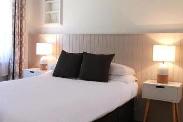 هتل Jubilee Motor Inn