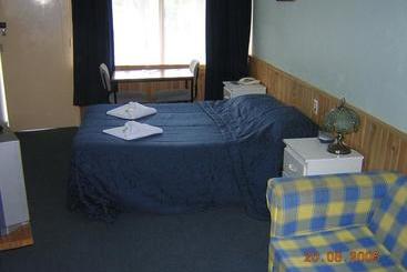 هتل Jubilee Motor Inn
