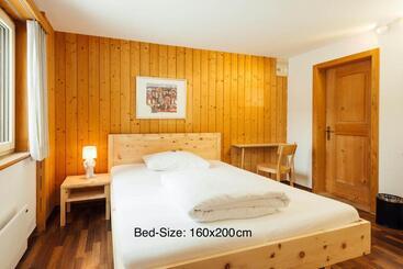 ホテル Krüzli   Dapi 1914