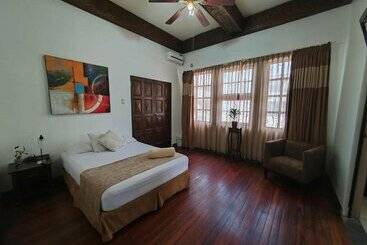 Hostel Casa Colon