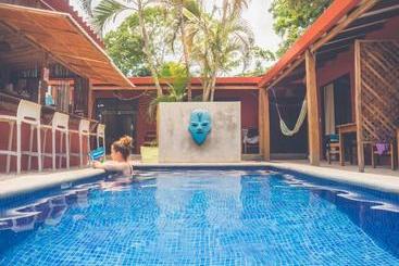 Hotel Mahayana