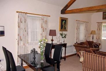 هتل Kexby House