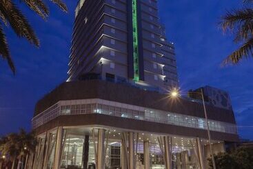 Acacia Hotel Manila