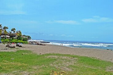 هتل The Bali Dream Villa & Resort Echo Beach Canggu