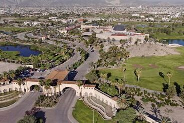 استراحتگاه Azul Talavera Country Club