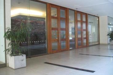هتل Ams Apartments Monjitas