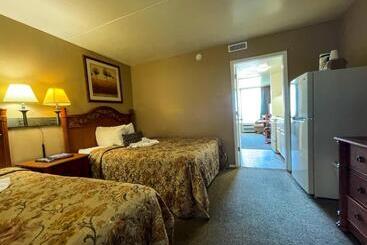 Oceanfront Viking Motel