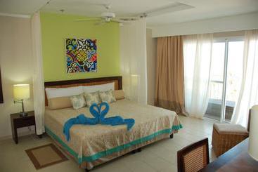 هتل Playa Cayo Santa Maria 