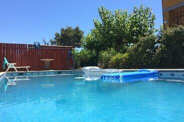 Holiday Apartment With Pool - El Catlar