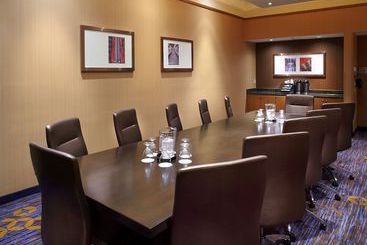 هتل Courtyard By Marriott Pittsburgh Shadyside