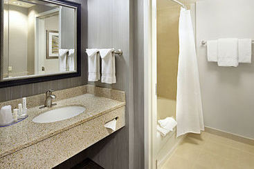 هتل Courtyard By Marriott Pittsburgh Shadyside