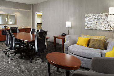 هتل Courtyard By Marriott Pittsburgh Shadyside
