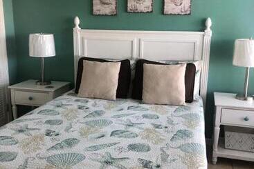 استراحتگاه Gulf Shores Plantation